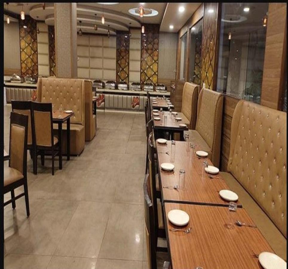 Jiya Green Garden & Banquet, ソニパット エクステリア 写真
